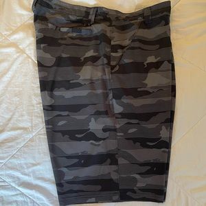 Oakley mens hybrid swim/beach shorts size 40w